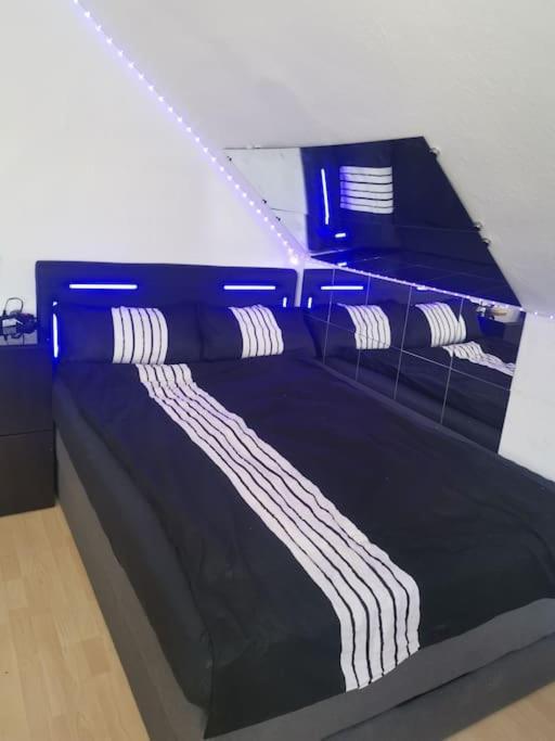 Wohnung Am Kurpark Mit Privater Innensauna & Led! Schluesselbox ボッパルト エクステリア 写真